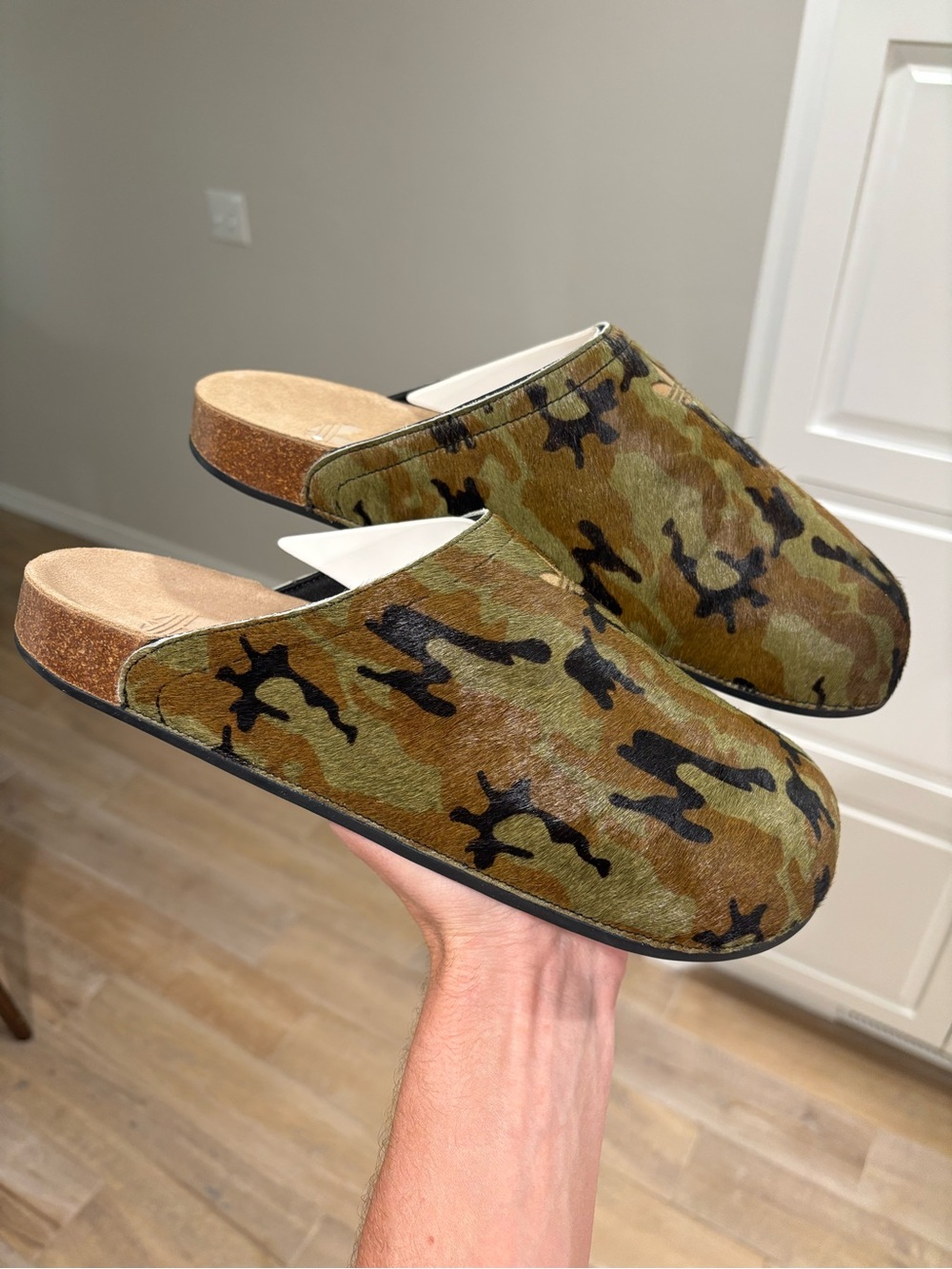 Adidas Adimule ‘Camo’ Men’s Size 9-13 Fur Slides / Mules / Sandals NEW | KZ6734
